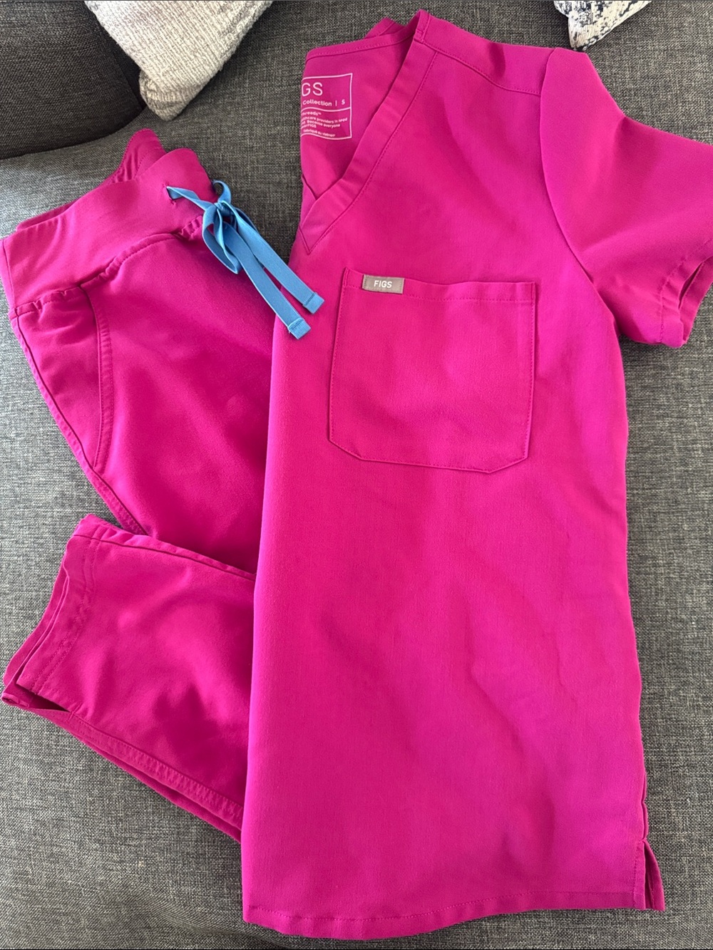 Figs Hot Pink Scrub Set with Blue Drawstring